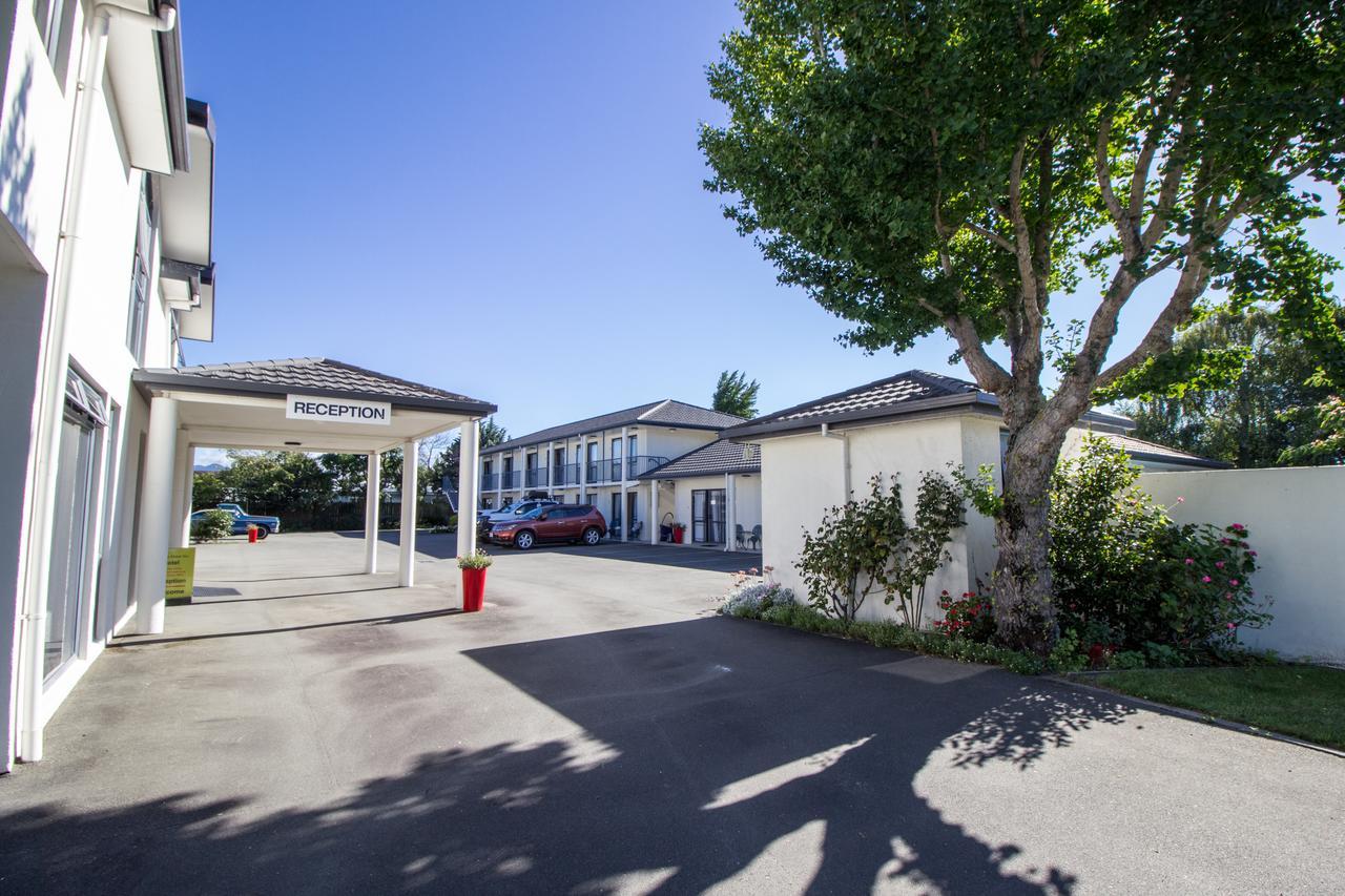 Asure Phoenix Motor Inn Blenheim Exterior photo